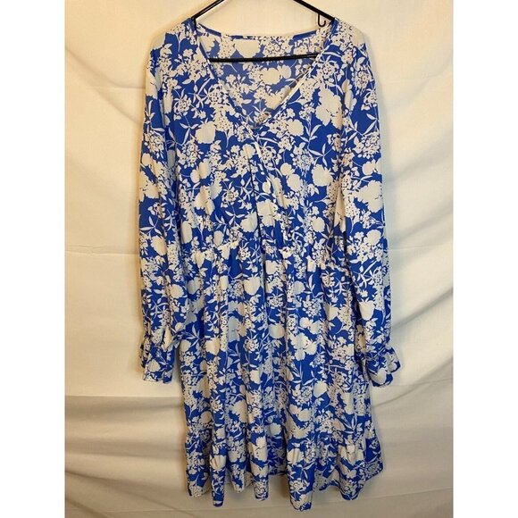 NEW WOMENS PLUS SIZE 4X BLUE WHITE PATTERN DRESS FIT FLARE VNECK cottagecore - Picture 1 of 3